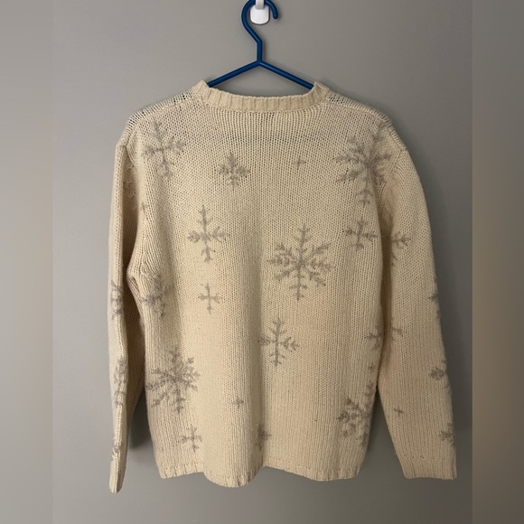 Vintage Eddie Bauer 100% Wool Snowflake Sweater - Picture 3 of 8